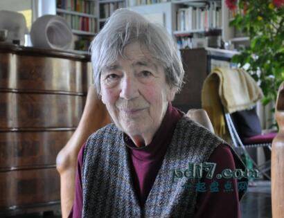 世界上最著名的陶艺家Top1：Beate Kuhn