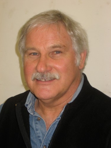  Alan Burgess