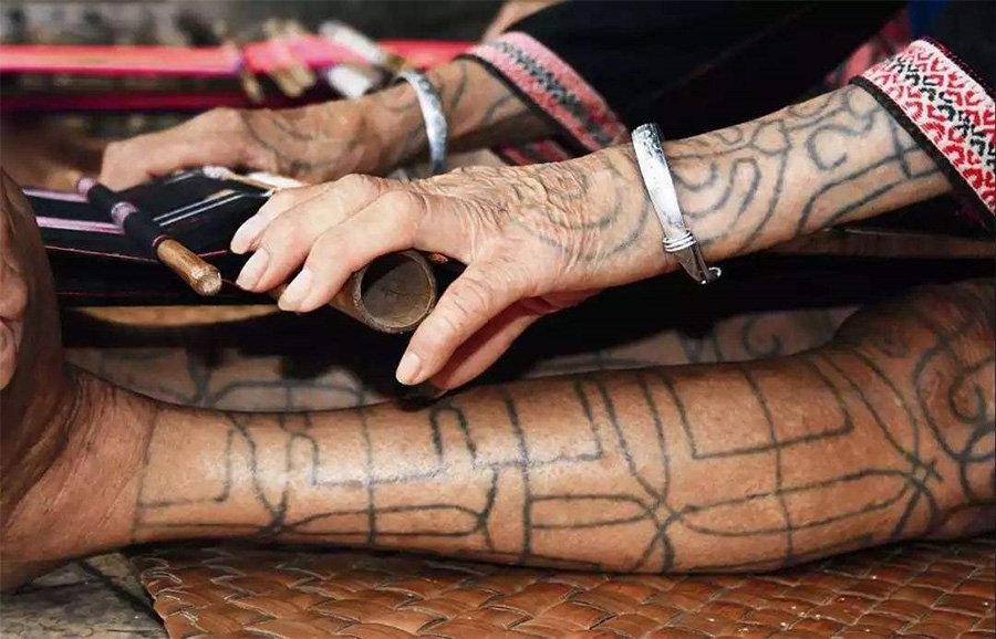 探秘海南黎族原始制陶技艺