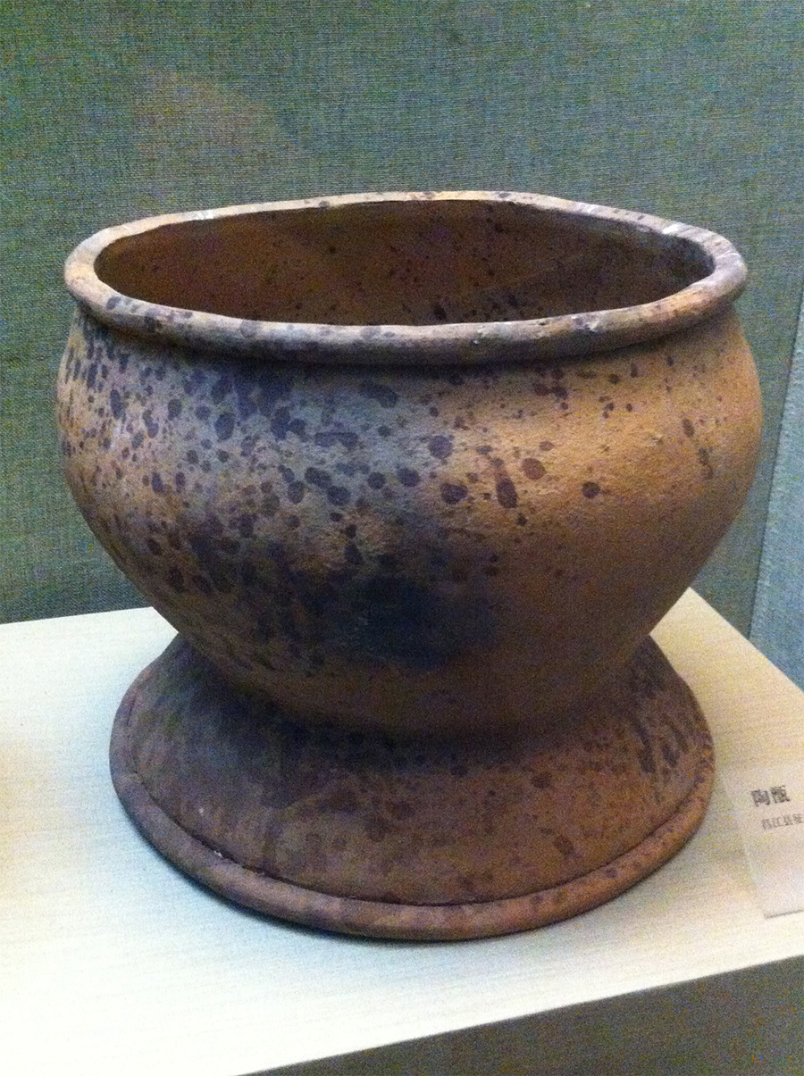 探秘海南黎族原始制陶技艺