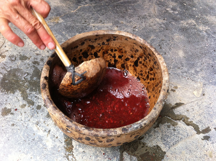 探秘海南黎族原始制陶技艺